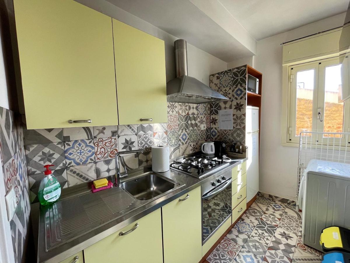 2 Apartments - Akragas Home 1 & 2 On Via Atenea City Center With View אגריג'נטו מראה חיצוני תמונה