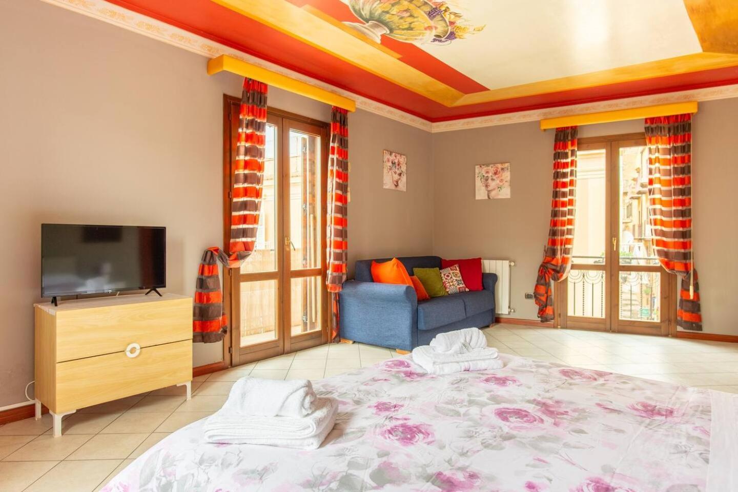 2 Apartments - Akragas Home 1 & 2 On Via Atenea City Center With View אגריג'נטו מראה חיצוני תמונה