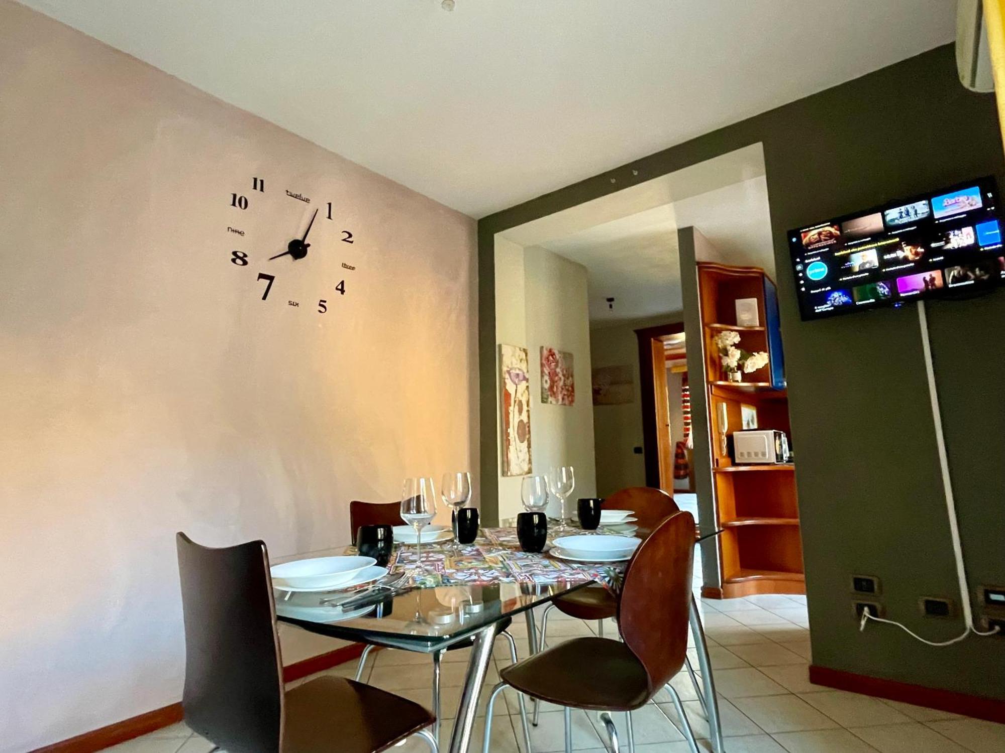 2 Apartments - Akragas Home 1 & 2 On Via Atenea City Center With View אגריג'נטו מראה חיצוני תמונה